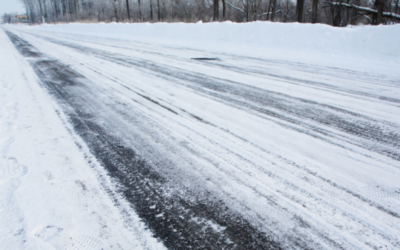 Fuertes nevadas en Reino Unido provocan interrupciones en el transporte